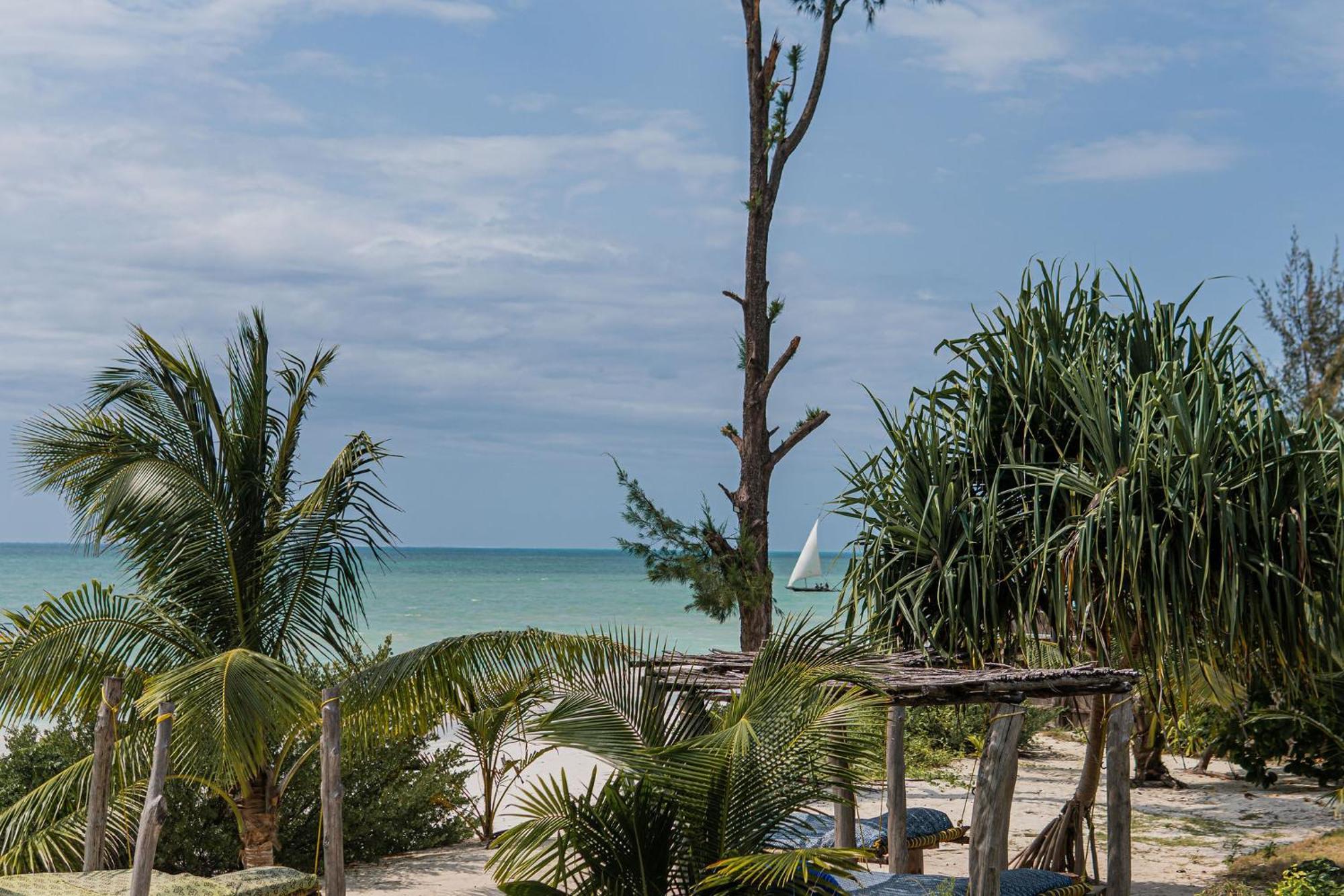 Jaribu Beach Hotel Paje Exterior photo